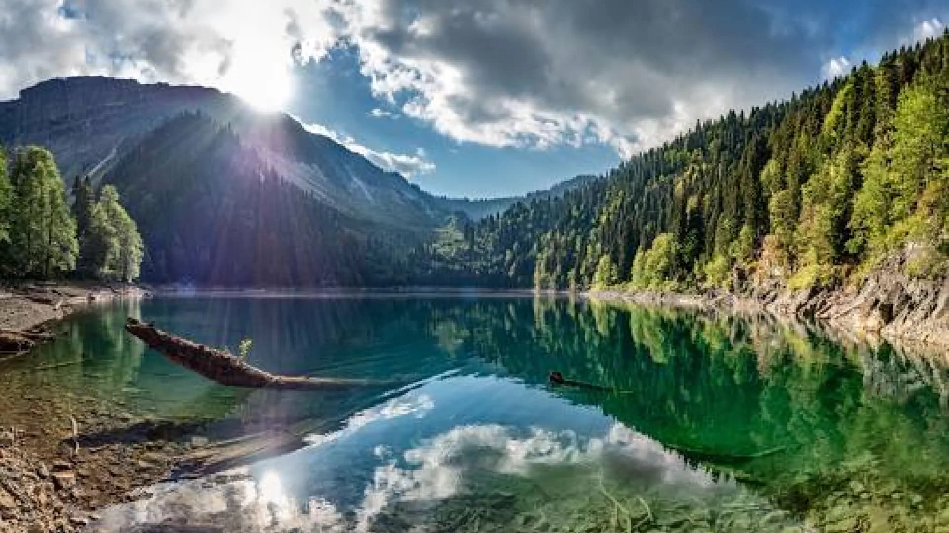 "В сердце Абхазии: Озера, Водопады, Горы и Вино" Тур в Абхазию на 2 дня и 1 ночь