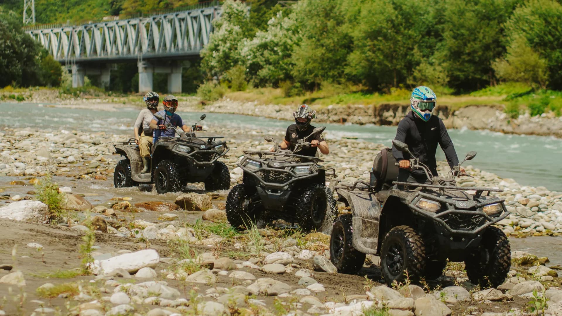 Тур на квадроциклах "Горная река - Заряд Энергии"