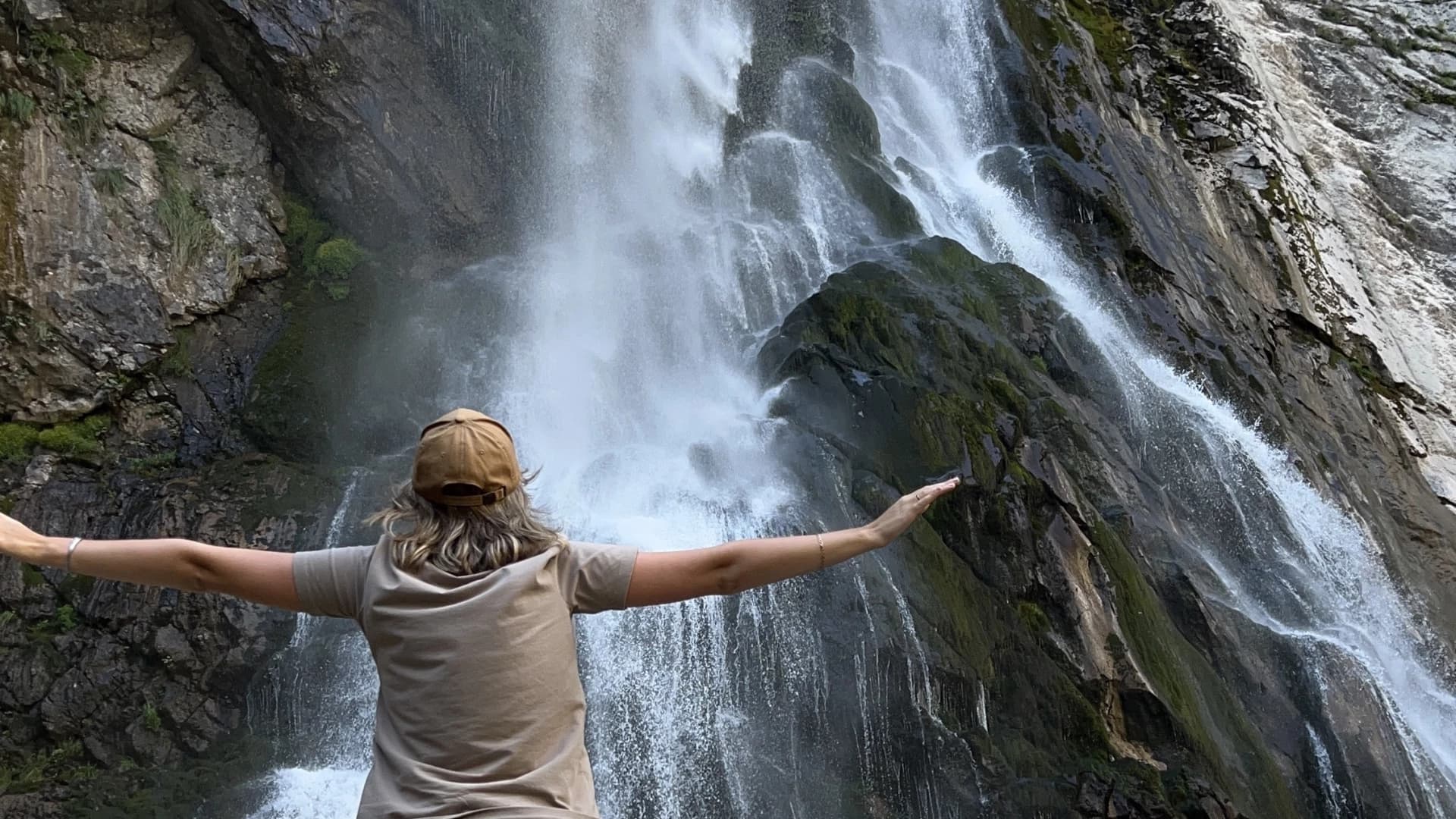 Тур к озеру Рица и Гегскому водопаду в Абхазии из Сочи, Сириуса, Адлера