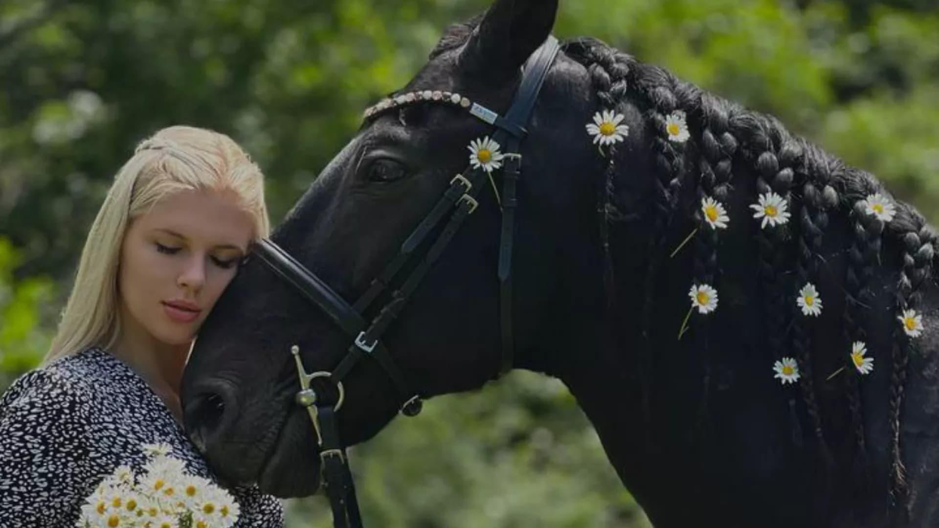 Фотосессия с лошадью - в окрестностях Кудепсты