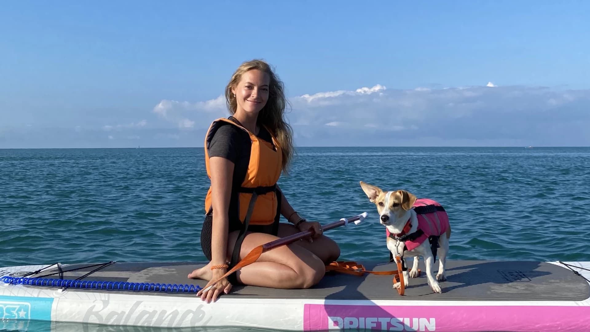 Встреча рассвета на сапах в Сириусе (пляж у отеля Арфа)