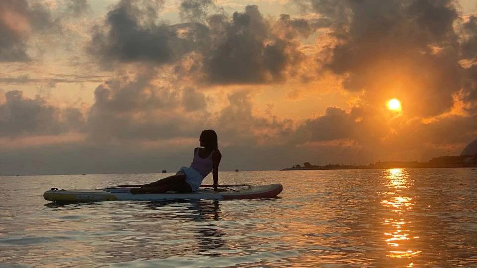 Встреча заката на сапах (с пляжа у отеля Арфа, Сириус)
