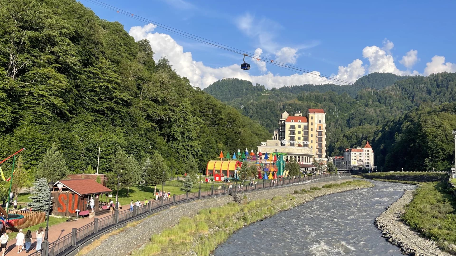 "Красная Поляна. Утро на пике" из Лоо и Дагомыса