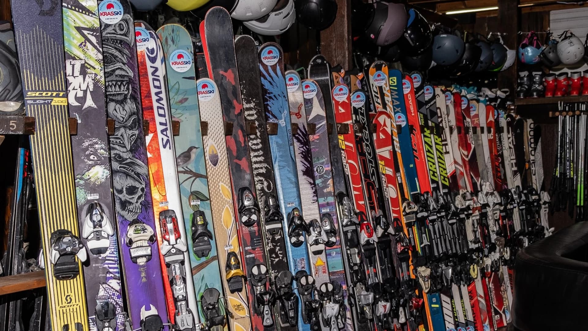 Прокат лыж и сноубордов в Красной Поляне (для взрослых)